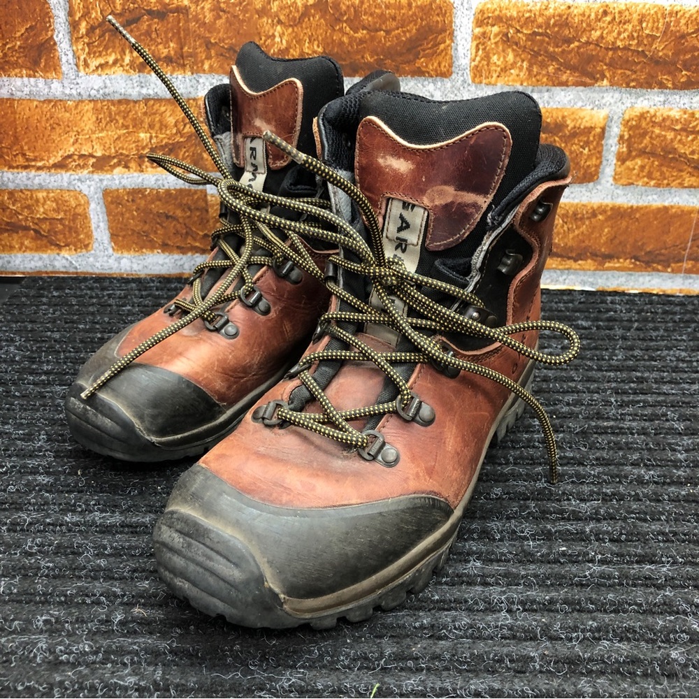 Garmont Boots - Women’s Size 8- Vibram Distressed Leather- Brown